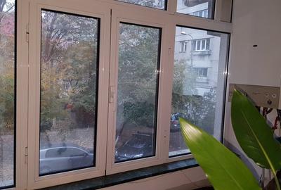 Apartament trei camere decomandate, mobilat si utilat, etaj unu, ultracentral - 18