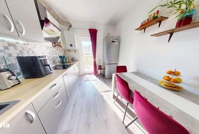 Apartament cu 3 camere decomandat în Central