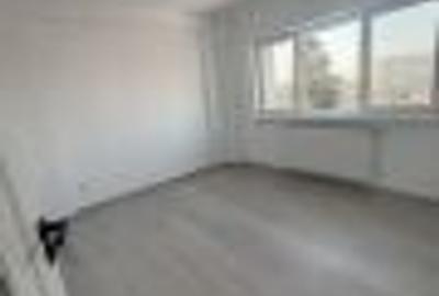 Apartament cu 3 camere decomandat în Giurgiului