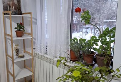 Garsoniera noua, moderna, gaz, intrare separata, curata, la curte, 300 euro - 11