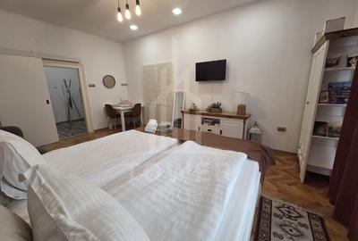 Garsonieră exclusivistă în Piața Mare cu vedere directă la Bradul de Crăciun - 4
