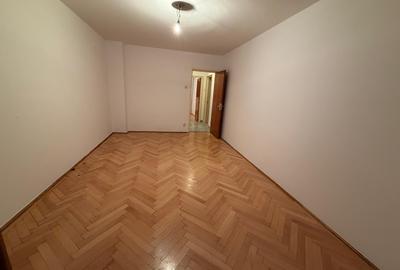 Nicolae Grigorescu metrou, langa Parc IOR, str. Lotrioara - 3