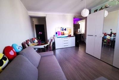 Apartament cu 2 camere decomandat, mobilat în Girocului