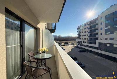 Apartament cu 2 camere decomandat în Tractorul - 6