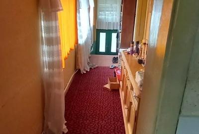 Casă cu 3 camere cu Teren 2588 Mp în Central - 2