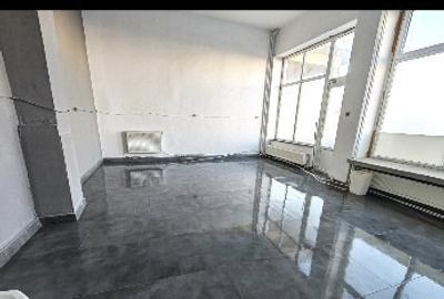 Spațiu comercial, de 50 mp, în Central - 2