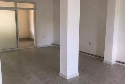 Casă cu 6 camere în Dej