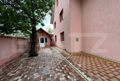 Casă cu 9 camere cu Teren 500 Mp în Central - 12