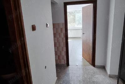 Garsonieră decomandată în Țiglina 1 - 6