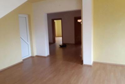 Apartament cu 3 camere decomandat în Central - 5