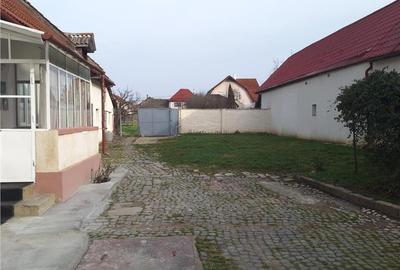 Tur 3D! Garsoniera de inchiriat, la casa, acces auto in curte, gradina, Sanpetru - 10