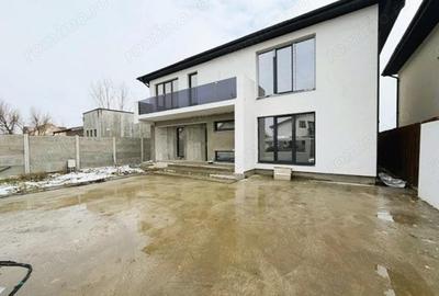 Casă cu Teren 586 Mp în Slătioara - 12