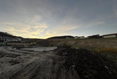 Teren Construcții intravilan de 920 mp, în Chinteni - 1