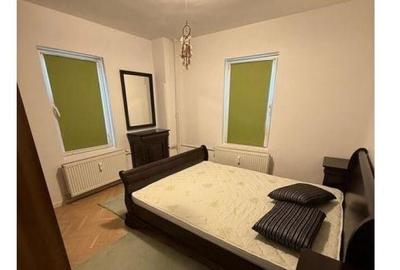 Apartament cu 3 camere decomandat în Tineretului