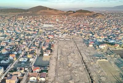 Teren de 19000 mp, în Sânpetru - 4