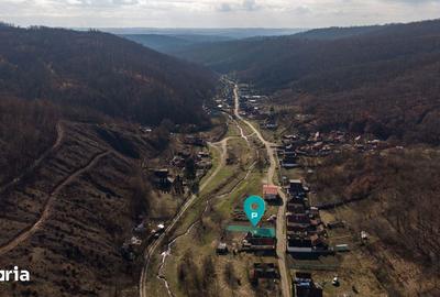 Casă cu 2 camere cu Teren 284 Mp în Central