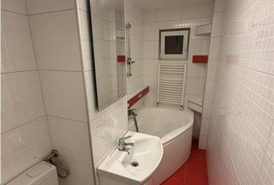 Apartament cu 3 camere semidecomandat în Circumvalațiunii - 8
