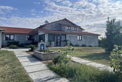 Vila P+M, teren 2200 mp, an 2021, D=25 m, Brancoveni