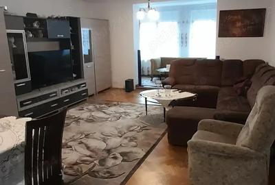 Vind casa cu etaj in centru Resita - 2