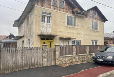CASĂ  SPAȚIOASĂ  183 MP,  Str. ANGHEL SALIGNY 17 , UTILITĂȚI COMPLETE – 75.000 € - 2