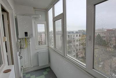 Apartament cu 3 camere decomandat în Casa de Cultură - 4