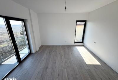 Casă cu 4 camere cu Teren 500 Mp în Ciurea - 2