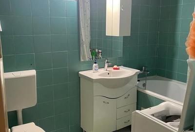 Apartament cu 3 camere semidecomandat în Central - 2