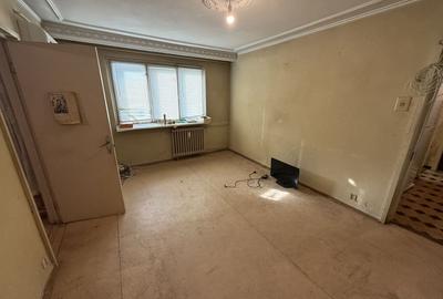 Apartament cu 2 camere semidecomandat în Casa de Cultură