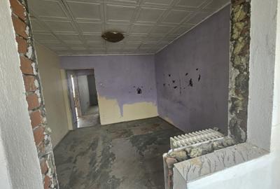 Apartament cu 3 camere semidecomandat în 1 Decembrie 1918 - 3