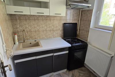 Garsonieră decomandată în Central - 4