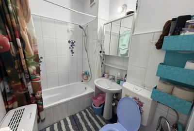 Apartament cu 3 camere decomandat în Democrației - 7