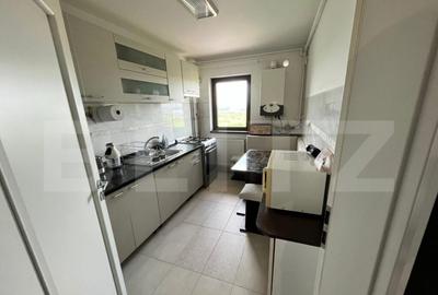 Apartament de vanzare, cu 4 camere, 98 mp, zona ?trand - 10