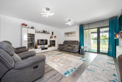 Casă cu 5 camere cu Teren 532 Mp în Crevedia - 4