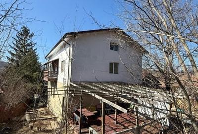 Casă spațioasă + teren generos, ideală pentru pensiune sau locuință de familie – - 16