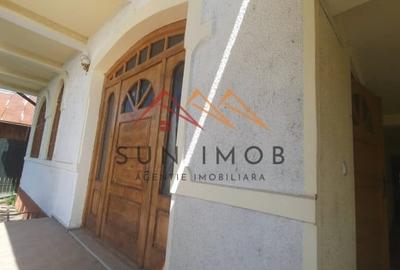 Casa tip conac, teren 4000 mp, finisaje deosebite, garaj, Prahova - 3