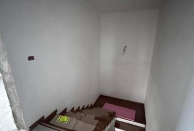 Casă cu 7 camere cu Teren 150 Mp în Rădăuți - 15