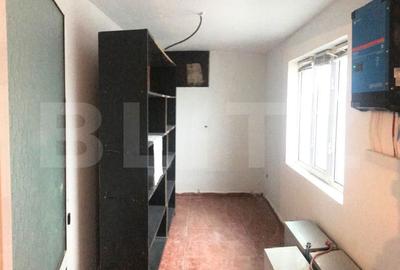 Spațiu comercial, de 65 mp, în Valea - 3
