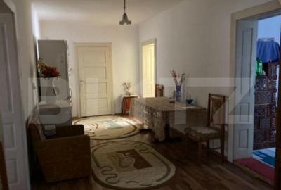Casa de vanzare, cu 6 camere, 218,44 mp, zona Tasnad - 3