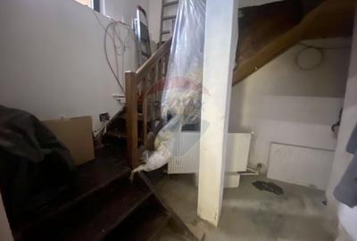 Vilă cu farmec istoric în Bușteni, pensiune sau locuință de vacanță! - 54