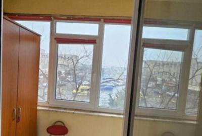 Apartament cu 3 camere semidecomandat, mobilat în Gara - 1