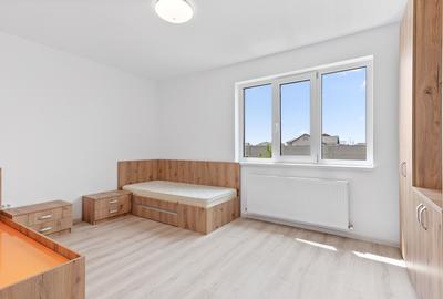 Vila noua, 5 dormitoare, 3 bai, teren 380 mp. Pret excelent - 11