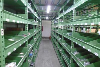PROPRIETAR,teren cu HALE produtie,depozitare,prestari servicii,DN 1 - 11
