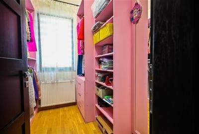 Resedinta distincta, mobilata cu rafinament, pe 1.000 mp teren, Central, Sacele, - 43