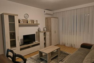 Apartament cu 2 camere semidecomandat, mobilat în Uverturii - 3
