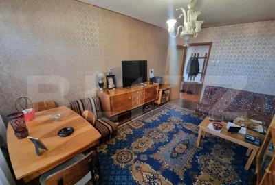 Apartament de vanzare, cu 3 camere, 64 mp, zona Craiovita No - 1