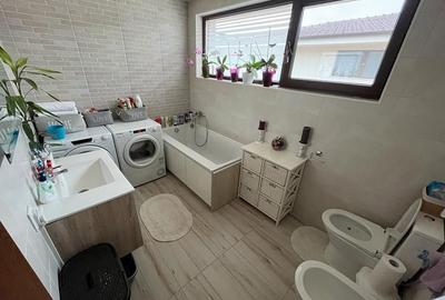 Casă cu 4 camere în Florești - 2