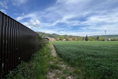 Teren de 1150 mp, în Central - 2