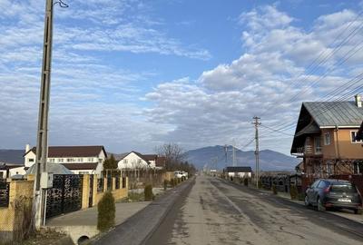 Casă cu 4 camere în Livezile - 2