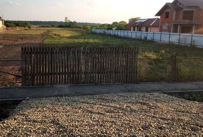 Teren de 2000 mp, în Dorolț - 2