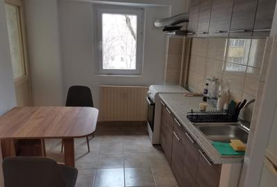 Apartament cu 3 camere decomandat în Iancului - 1